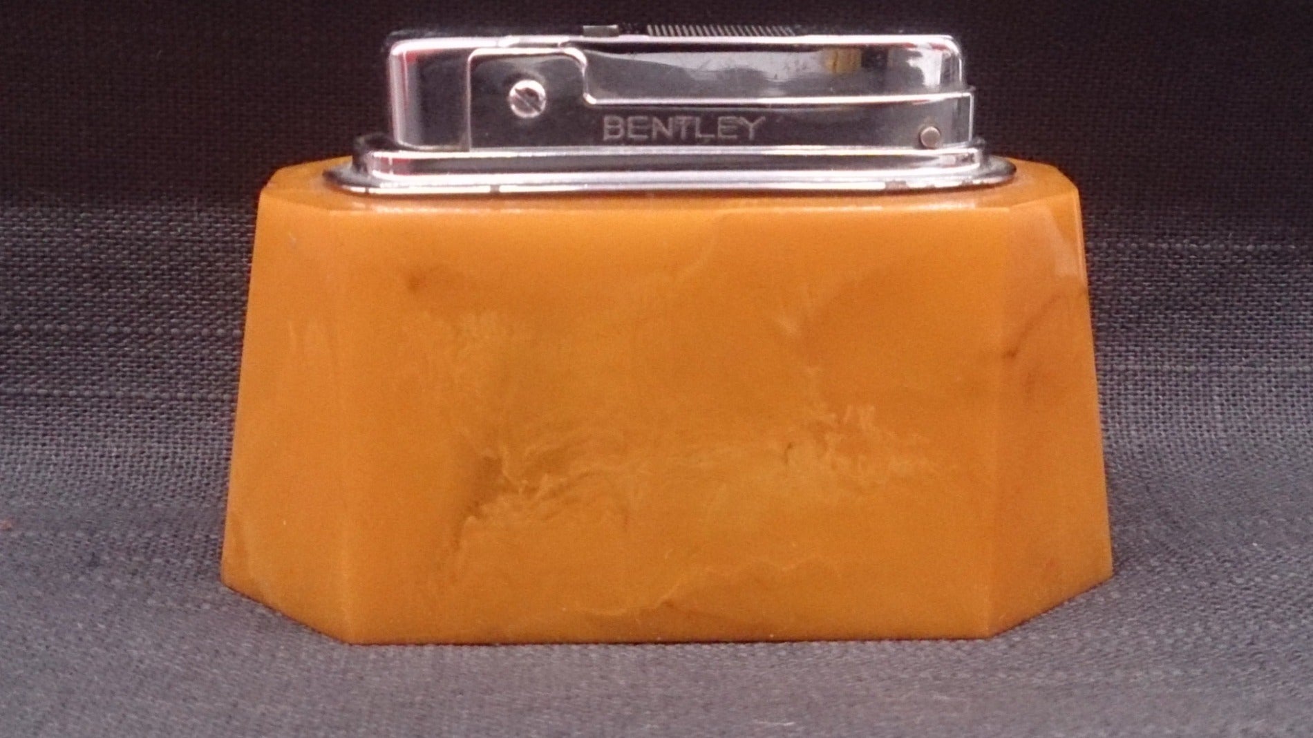 bentley cigarette lighter Vintage Duckwells Vintage Bentley Butane Cigarette Lighter