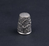 Thimble Die Cast In Pewter, Theme Dame In Distress, Windy Forest Scene - Roadshow Collectibles