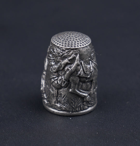 Thimble Die Cast In Pewter, Theme, Man & Horse Woman & Cow Man Hunting - Roadshow Collectibles