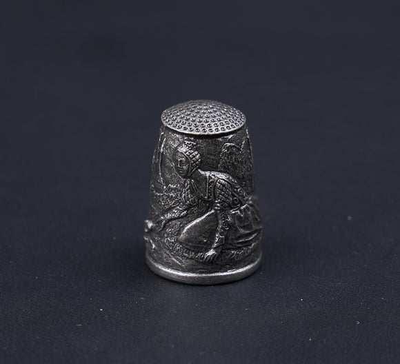 Thimble Die Cast In Pewter, Theme, Sandhill Crane Kneeling Woman, Frog - Roadshow Collectibles