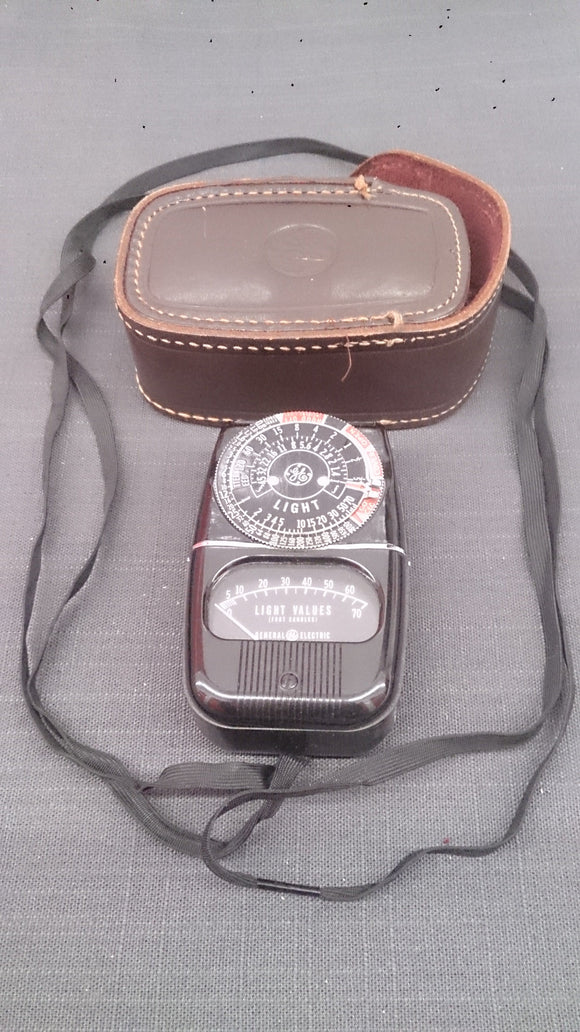 General Electronic Exposure Meter, Model Number 8DW58Y4 - Roadshow Collectibles