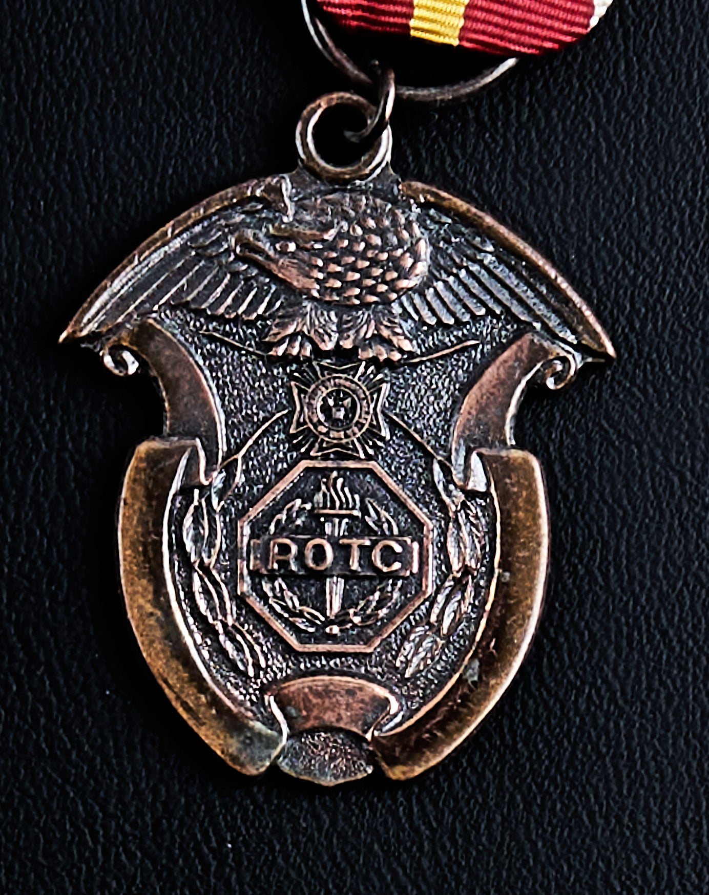 ROTC Medals Awards Pins Badges, Army Reserve Officers Training Corps ...