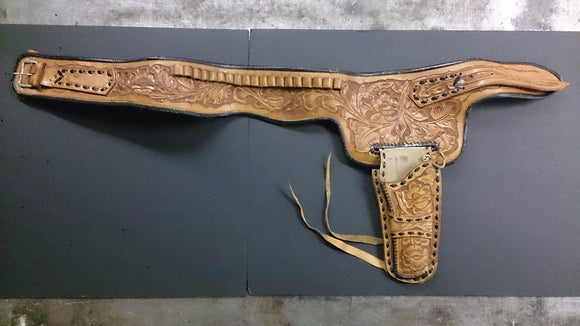 Tanned Leather Belt & Holster, Right Hand, Two-Toned, Floral Tooling - Roadshow Collectibles