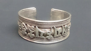 Tibetan Sterling Silver Bracelet, Om Mani Padme Hum, Handmade In Nepal - Roadshow Collectibles