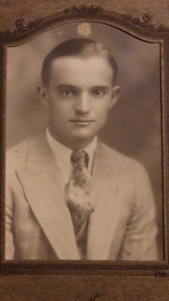 Black and White Portrait Of a Gentleman, By Smith, Dayton, Ohio - Roadshow Collectibles