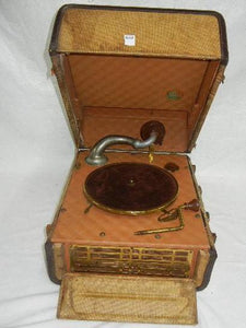 Silvertone Portable Phonograph Player, 78 rpm, Hand Cranked - Roadshow Collectibles